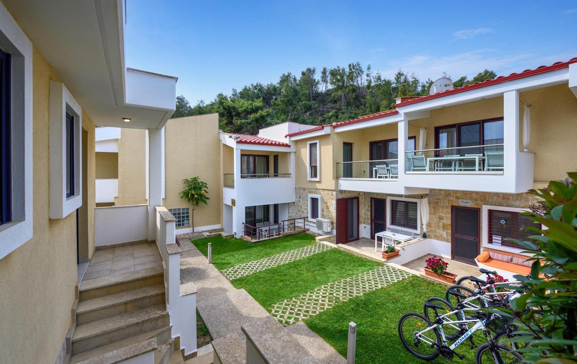 Elpiniki Luxury Apartments Неа-Потідея Екстер'єр фото