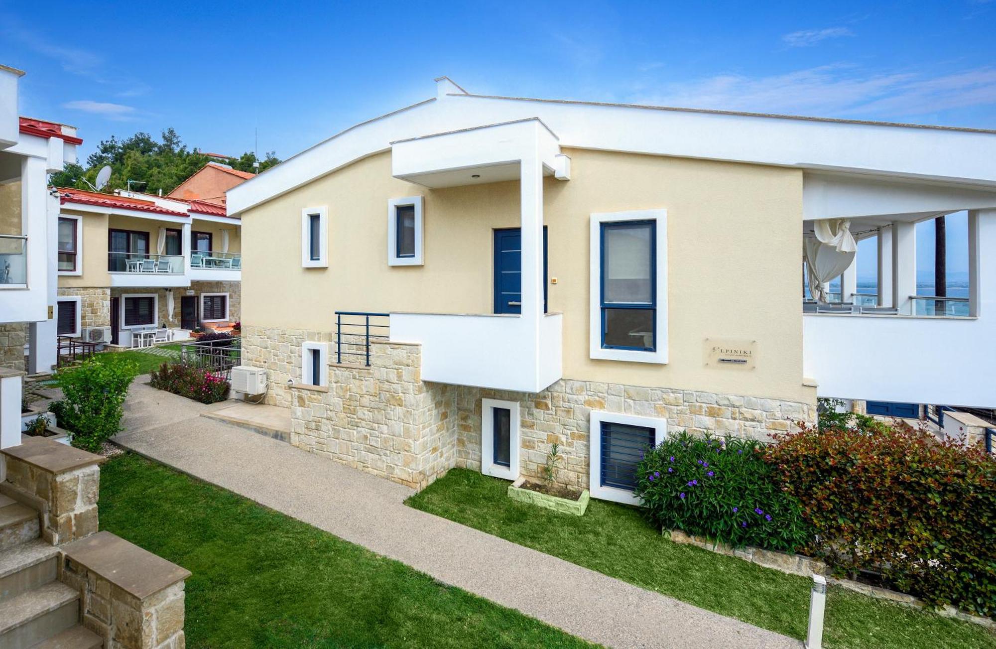 Elpiniki Luxury Apartments Неа-Потідея Екстер'єр фото