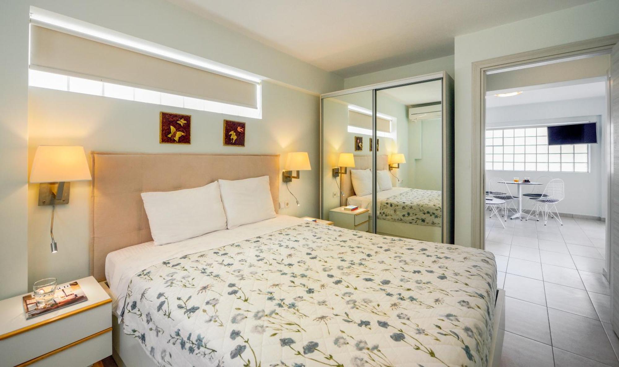 Elpiniki Luxury Apartments Неа-Потідея Екстер'єр фото